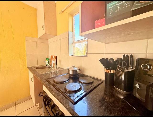 2 BEDROOM APARTMENT FOR SALE IN STAALRUS